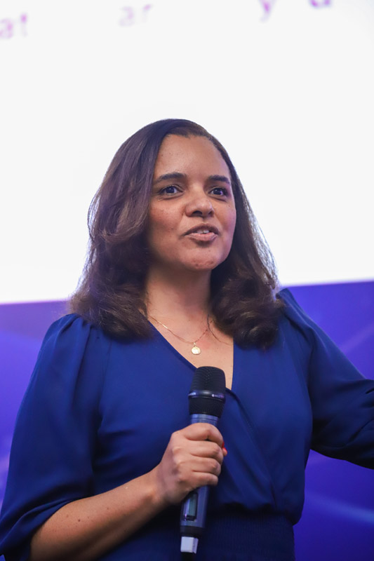 dra_maria_carolina_loureiro